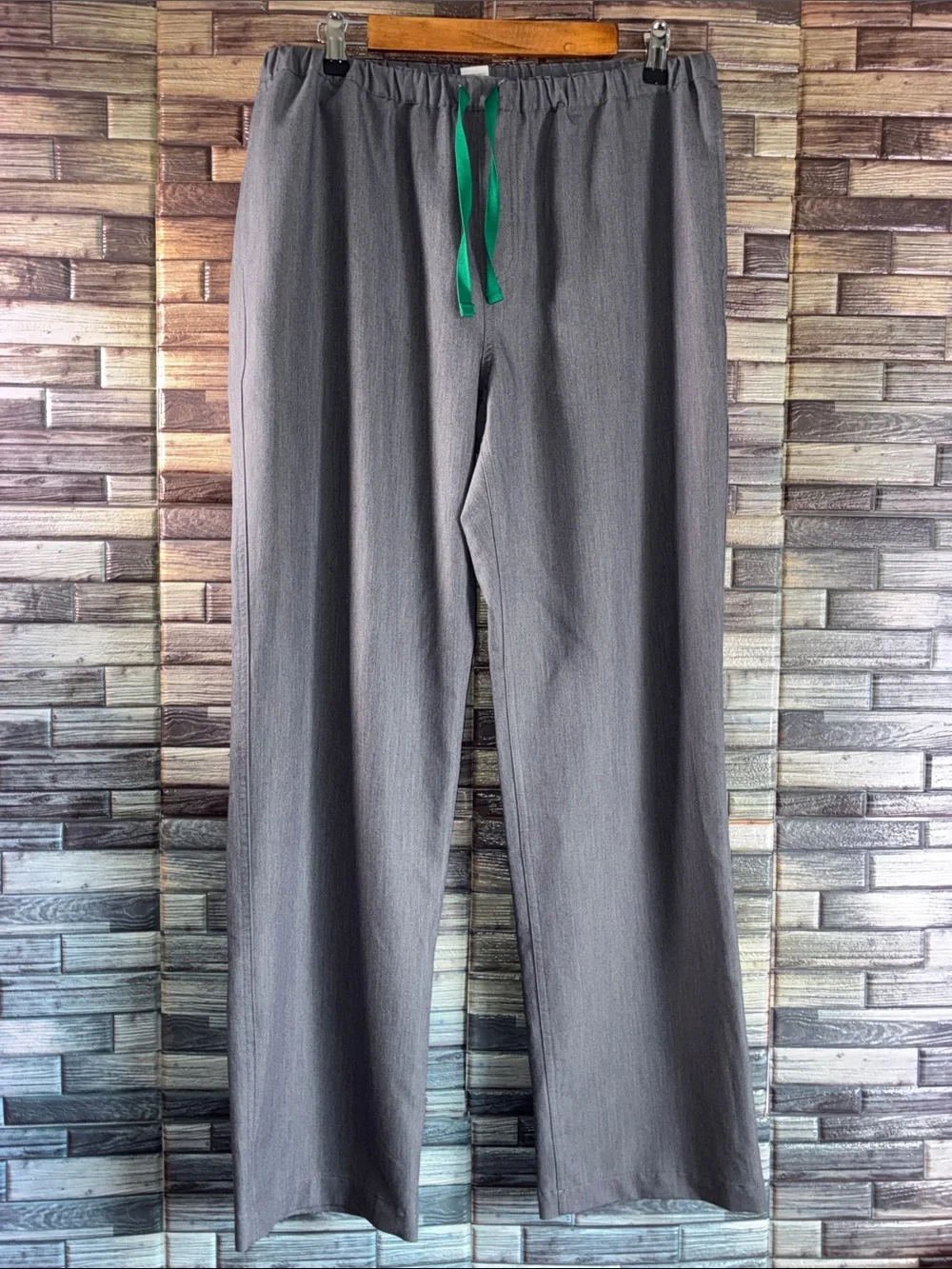 Men's Gray Drawstring Figs Technical Collection Large Pants EUC